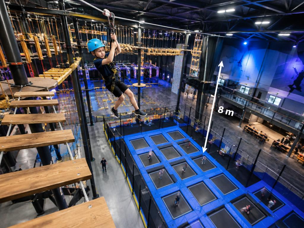 JUMP House Poppenbüttel: Trampolinhalle mit Sky Ninja