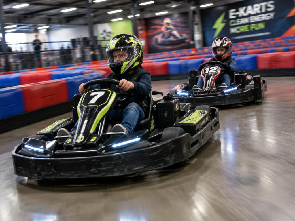 Mega Kart Norderstedt: Elektro-Indoor-Kartbahn
